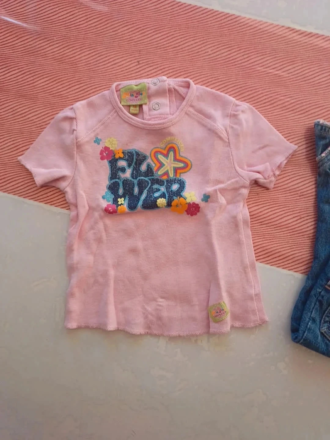 Conjunto macacão de jeans e camiseta Complices 18 meses – photo 10